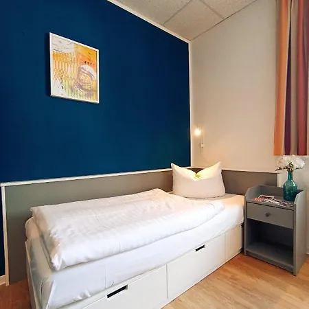 City Hotel 2* קמניץ