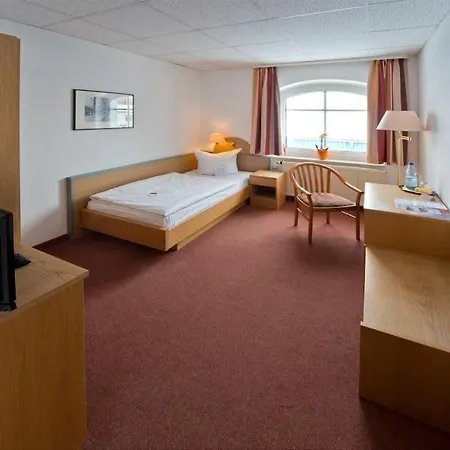 City Hotel מלון 2*